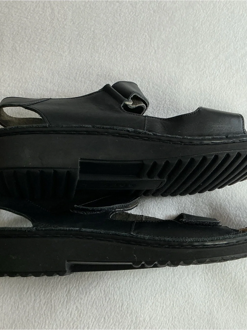 Naot Women’s Andes Black Leather Comfort Backstrap Sandals Size 42 US 11